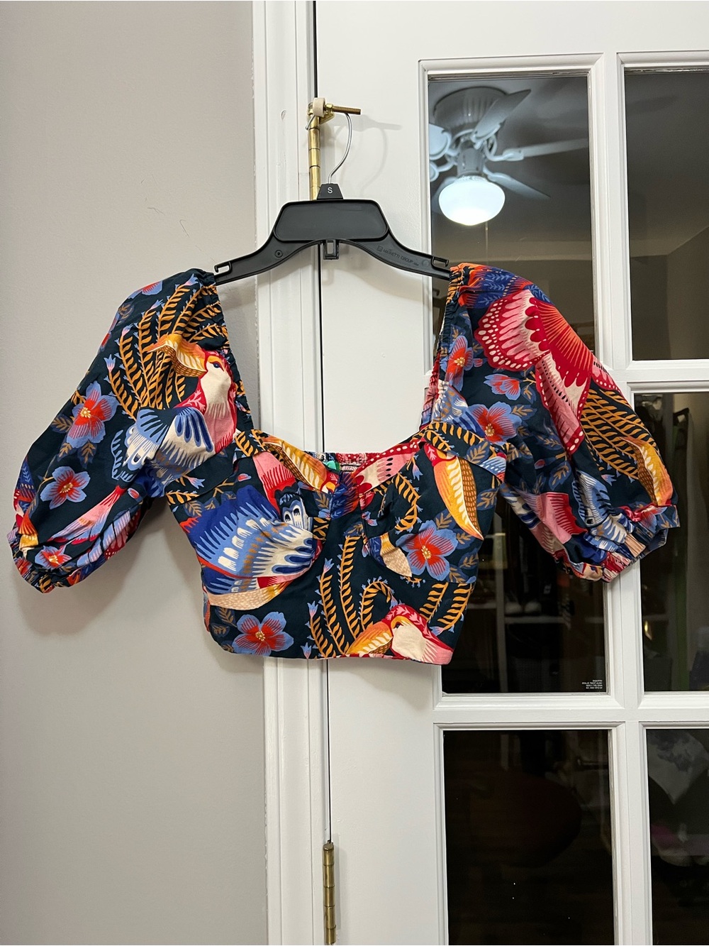 FARM Rio Navy Floral & Bird Puff Sleeve Crop Top size M EUC